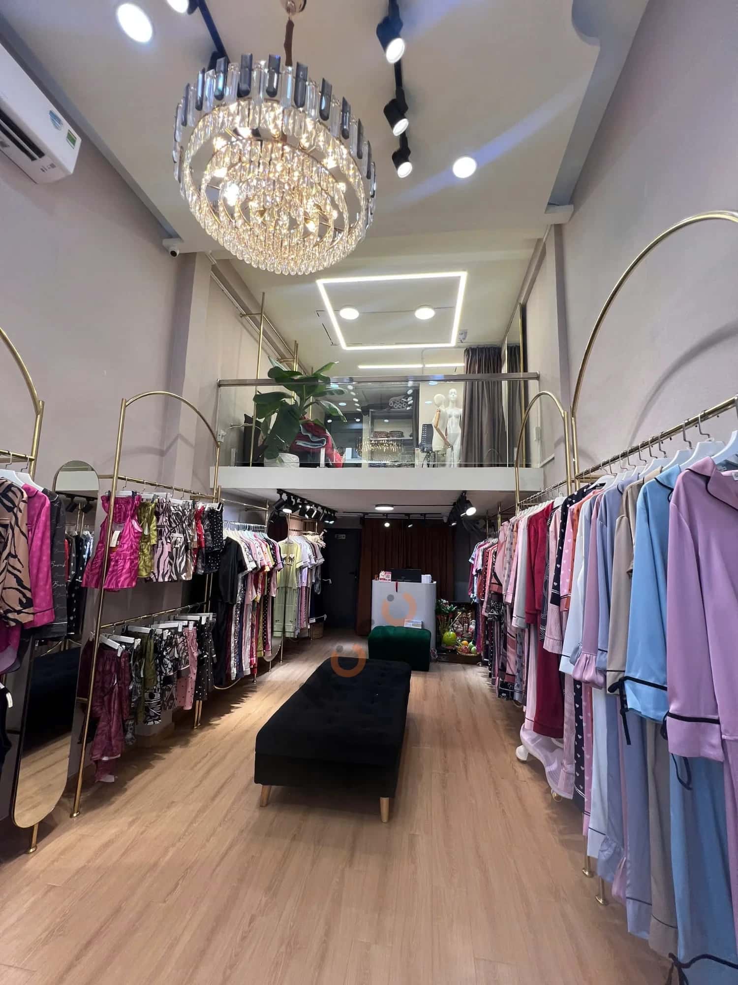 Cho thuê nhà mặt tiền Võ Văn Tần Quận 3, TP.HCM – giá 38 triệu — Hình 2 Cho thuê nhà mặt tiền Võ Văn Tần Quận 3, TP.HCM – giá 38 triệu — Hình 2