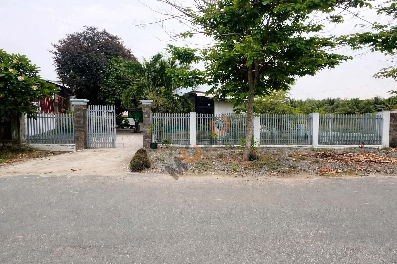 Bán nhà mặt tiền Thửa 276 - Tờ 7, đường Số 14 Huyện Dương Minh Châu, Tây Ninh – 2 phòng ngủ, giá 3.8 tỷ Bán nhà mặt tiền Thửa 276 - Tờ 7, đường Số 14 Huyện Dương Minh Châu, Tây Ninh – 2 phòng ngủ, giá 3.8 tỷ
