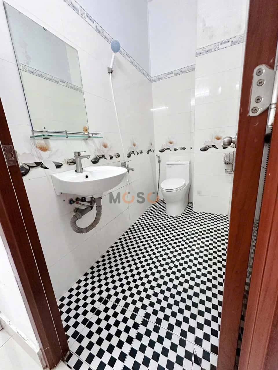 Cho thuê phòng trọ 329/8 Trần Hưng Đạo Quận 1, TP.HCM – 1 phòng ngủ, giá 5.8 triệu — Hình 2