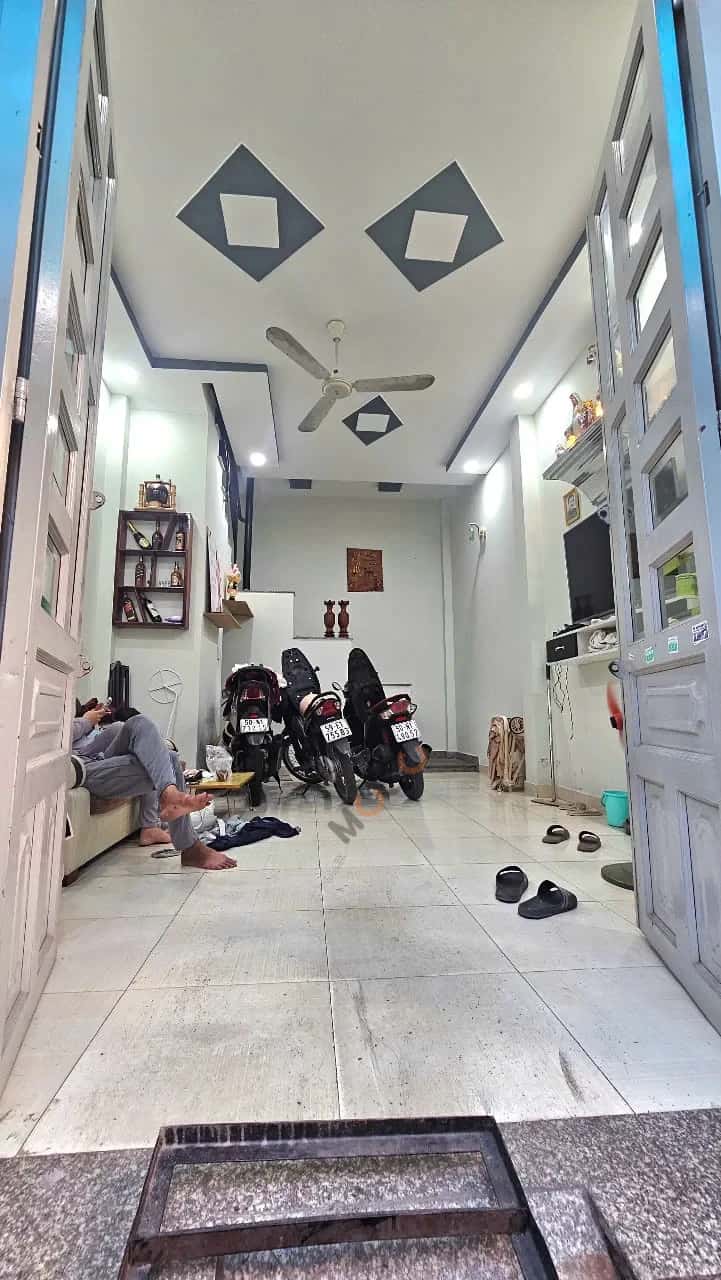 Bán nhà hẻm 26/13 đường số 19A  Quận Bình Tân, TP.HCM – 2 phòng ngủ, giá 3.3 tỷ — Hình 2