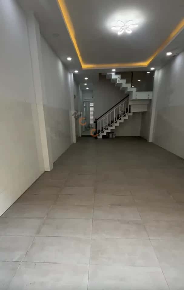Bán nhà hẻm  Đường Nguyễn Thời Trung Quận 5, TP.HCM – 11 phòng ngủ, giá 9.2 tỷ — Hình 2