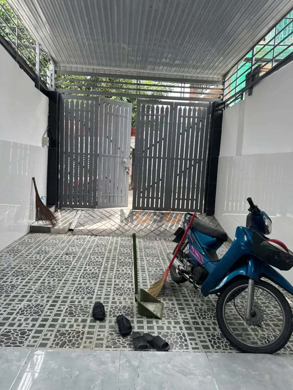 Bán nhà hẻm Quốc lộ 13  Thành phố Thủ Đức, TP.HCM – 3 phòng ngủ, giá 8.7 tỷ — Hình 2