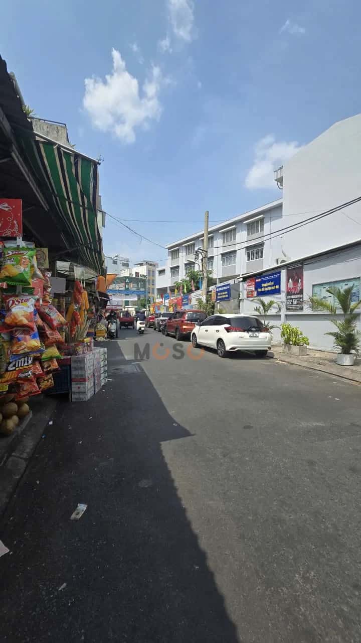 Bán nhà mặt tiền Đường Cầm Bá Thước Quận Phú Nhuận, TP.HCM – 3 phòng ngủ, giá 76 tỷ — Hình 3