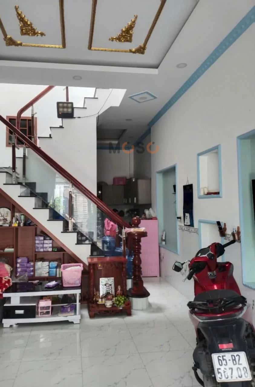 Bán nhà hẻm Cách Mạng Tháng 8 Quận Bình Thuỷ, TP. Cần Thơ – 3 phòng ngủ, giá 2.1 tỷ — Hình 2 Bán nhà hẻm Cách Mạng Tháng 8 Quận Bình Thuỷ, TP. Cần Thơ – 3 phòng ngủ, giá 2.1 tỷ — Hình 2