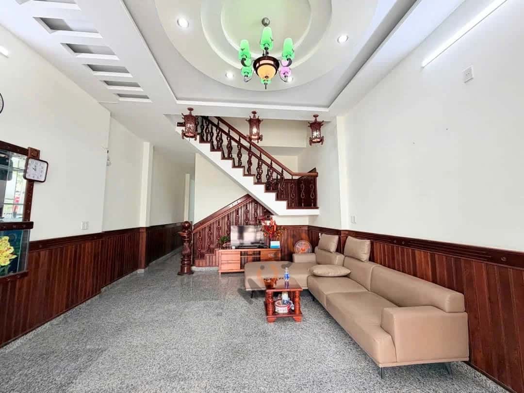 Bán nhà mặt tiền Nguyễn Lai Quận Cẩm Lệ, TP. Đà Nẵng – 4 phòng ngủ, giá 8 tỷ — Hình 3 Bán nhà mặt tiền Nguyễn Lai Quận Cẩm Lệ, TP. Đà Nẵng – 4 phòng ngủ, giá 8 tỷ — Hình 3