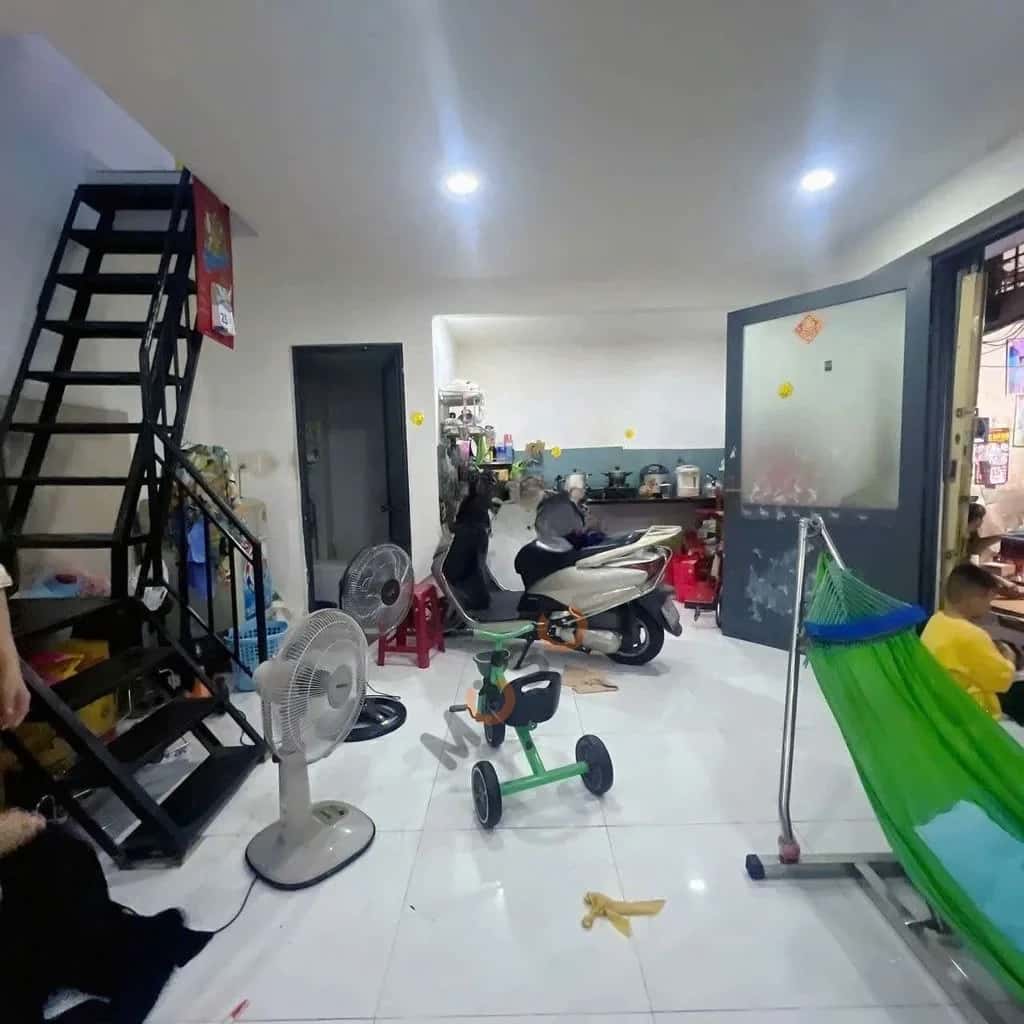 Bán nhà hẻm Đoàn Văn Bơ Quận 4, TP.HCM – 2 phòng ngủ, giá 3.4 tỷ — Hình 2