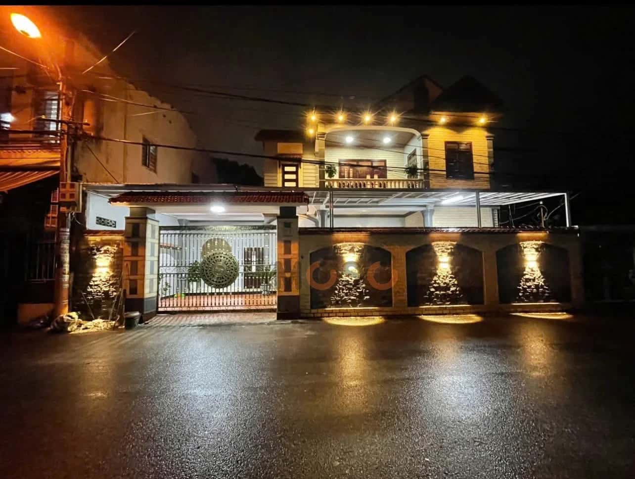 Bán nhà mặt tiền Bùi Chát Quận Liên Chiểu, TP. Đà Nẵng – 3 phòng ngủ, giá 6.9 tỷ Bán nhà mặt tiền Bùi Chát Quận Liên Chiểu, TP. Đà Nẵng – 3 phòng ngủ, giá 6.9 tỷ