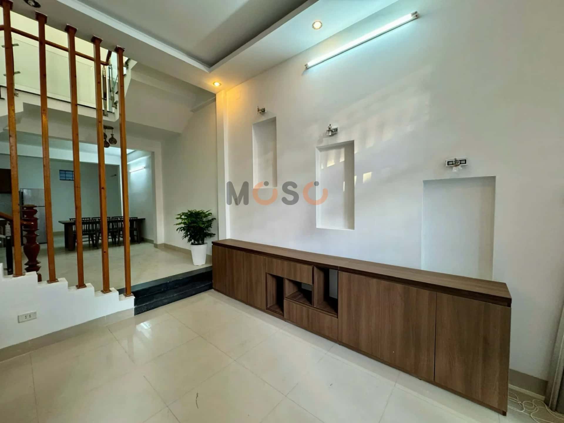 Bán nhà mặt tiền Vũ Đình Long Quận Sơn Trà, TP. Đà Nẵng – 3 phòng ngủ, giá 9.8 tỷ — Hình 3 Bán nhà mặt tiền Vũ Đình Long Quận Sơn Trà, TP. Đà Nẵng – 3 phòng ngủ, giá 9.8 tỷ — Hình 3
