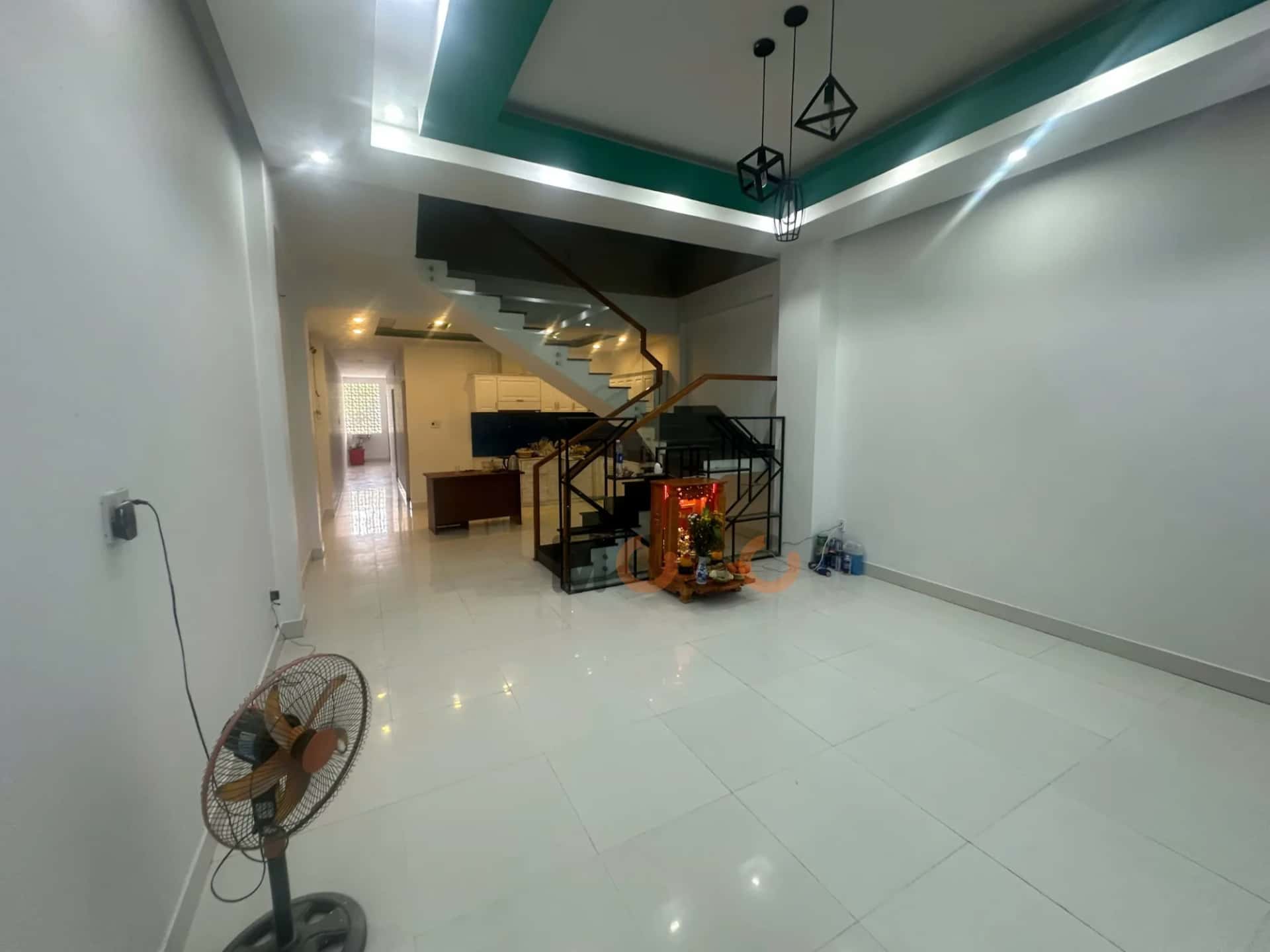 Bán nhà mặt tiền Vùng Trung 18 Quận Ngũ Hành Sơn, TP. Đà Nẵng – 6 phòng ngủ, giá 7.5 tỷ — Hình 3