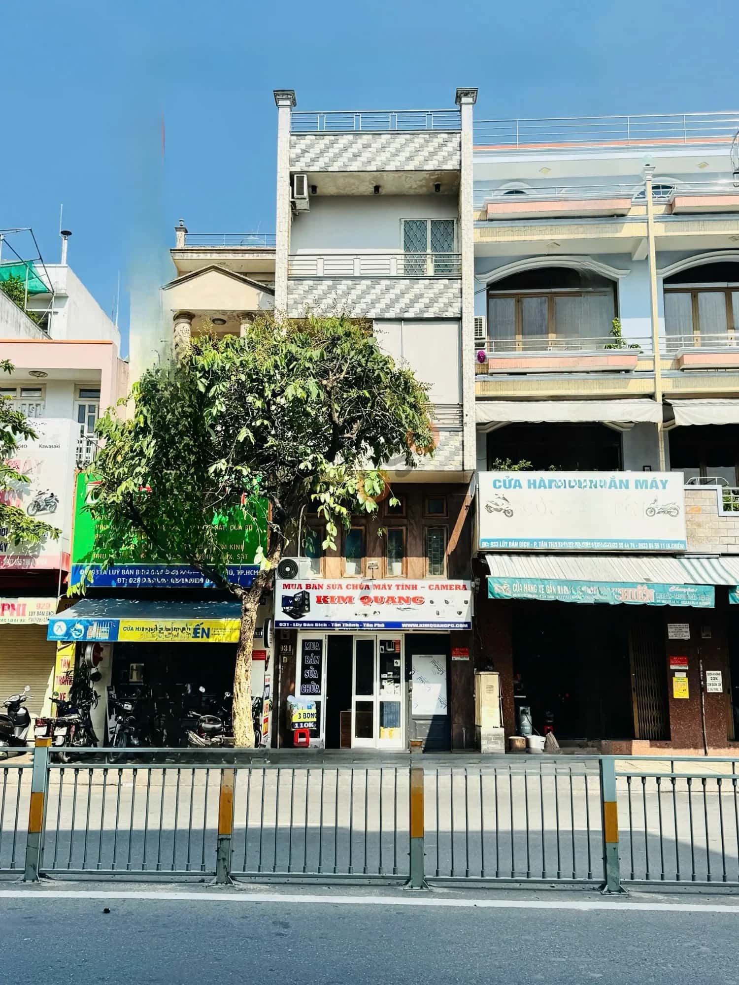 Bán nhà mặt tiền Lũy Bán Bích Quận Tân Phú, TP.HCM – 4 phòng ngủ, giá 24.3 tỷ Bán nhà mặt tiền Lũy Bán Bích Quận Tân Phú, TP.HCM – 4 phòng ngủ, giá 24.3 tỷ