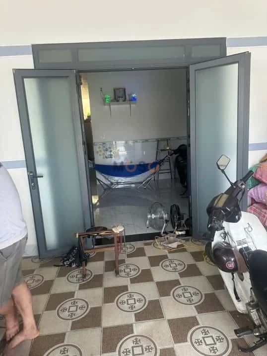 Bán nhà mặt tiền đường Trần Hưng Đạo  Thành phố Phan Thiết, Bình Thuận – 6 phòng ngủ, giá 6 tỷ — Hình 2