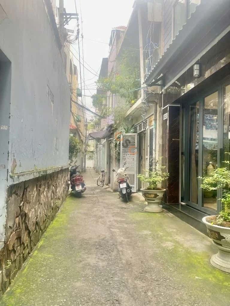 Bán nhà hẻm Nguyễn Tri Phương Quận 10, TP.HCM – 1 phòng ngủ, giá 9.5 tỷ — Hình 3 Bán nhà hẻm Nguyễn Tri Phương Quận 10, TP.HCM – 1 phòng ngủ, giá 9.5 tỷ — Hình 3