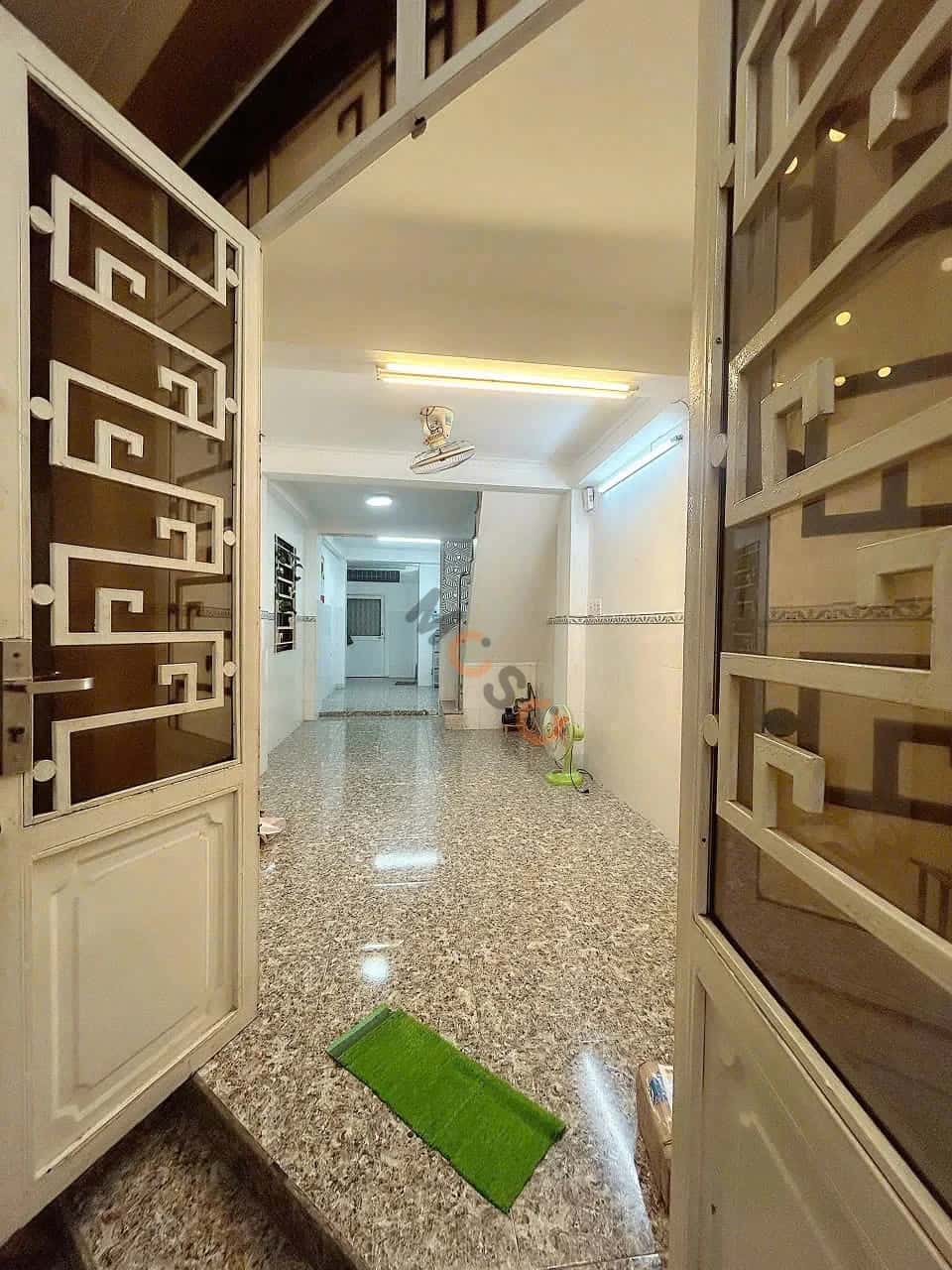 Cho thuê nhà hẻm đường Lê Tung Quận 11, TP.HCM – 4 phòng ngủ, giá 14 triệu — Hình 3