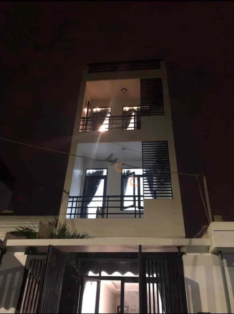 Bán nhà mặt tiền Nguyễn Đình Chiểu Quận Ngũ Hành Sơn, TP. Đà Nẵng – 7 phòng ngủ, giá 12 tỷ