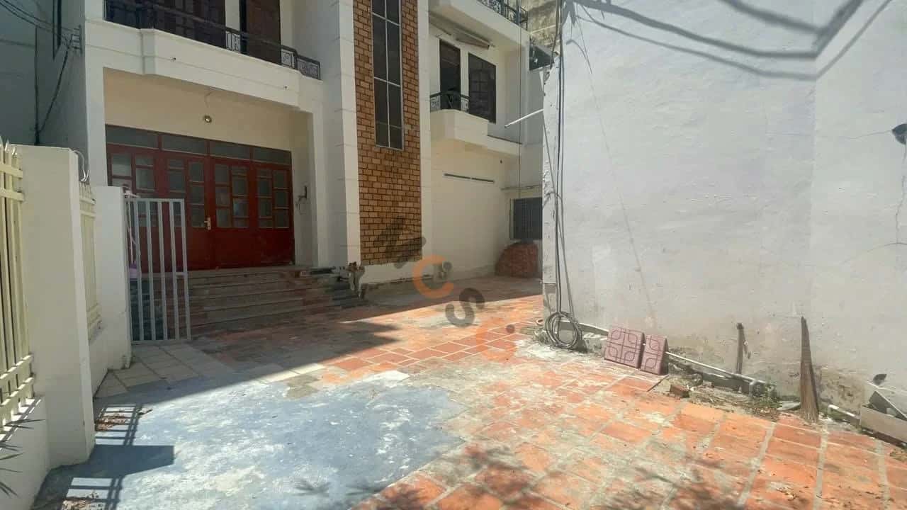 Bán nhà mặt tiền Lý Thánh Tôn  Thành phố Nha Trang, Khánh Hòa – 5 phòng ngủ, giá 30 tỷ — Hình 2