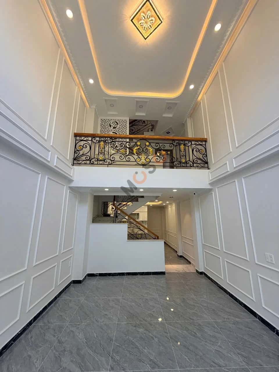 Bán nhà mặt tiền Nguyễn Thị Huỳnh Quận Phú Nhuận, TP.HCM – 5 phòng ngủ, giá 12.3 tỷ — Hình 2 Bán nhà mặt tiền Nguyễn Thị Huỳnh Quận Phú Nhuận, TP.HCM – 5 phòng ngủ, giá 12.3 tỷ — Hình 2