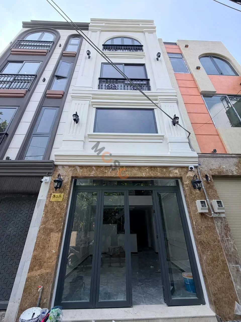 Bán nhà mặt tiền Nguyễn Thị Huỳnh Quận Phú Nhuận, TP.HCM – 5 phòng ngủ, giá 12.3 tỷ Bán nhà mặt tiền Nguyễn Thị Huỳnh Quận Phú Nhuận, TP.HCM – 5 phòng ngủ, giá 12.3 tỷ