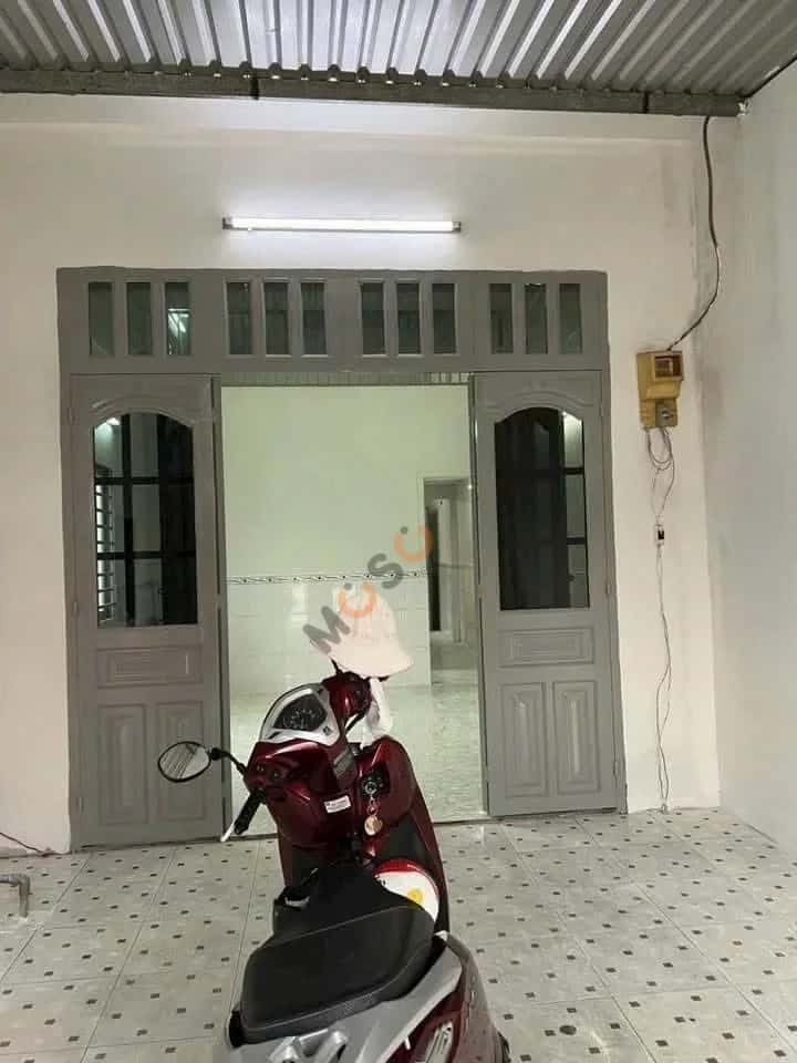 Bán nhà mặt tiền Cây Me Thành phố Thuận An, Bình Dương – 2 phòng ngủ, giá 3.6 tỷ Bán nhà mặt tiền Cây Me Thành phố Thuận An, Bình Dương – 2 phòng ngủ, giá 3.6 tỷ