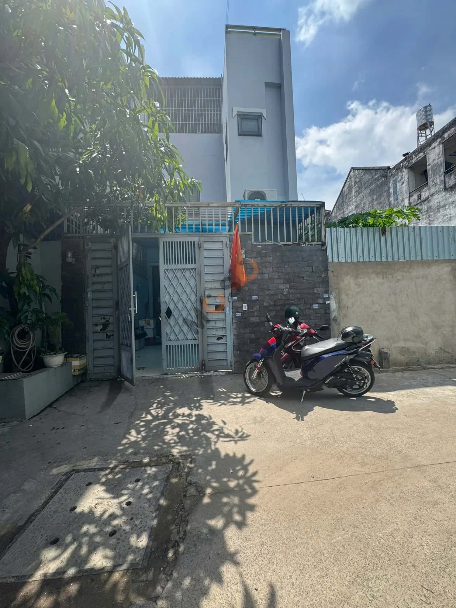 Bán nhà hẻm Song Hành QL 22 Huyện Hóc Môn, TP.HCM – 5 phòng ngủ, giá 7.3 tỷ — Hình 3 Bán nhà hẻm Song Hành QL 22 Huyện Hóc Môn, TP.HCM – 5 phòng ngủ, giá 7.3 tỷ — Hình 3