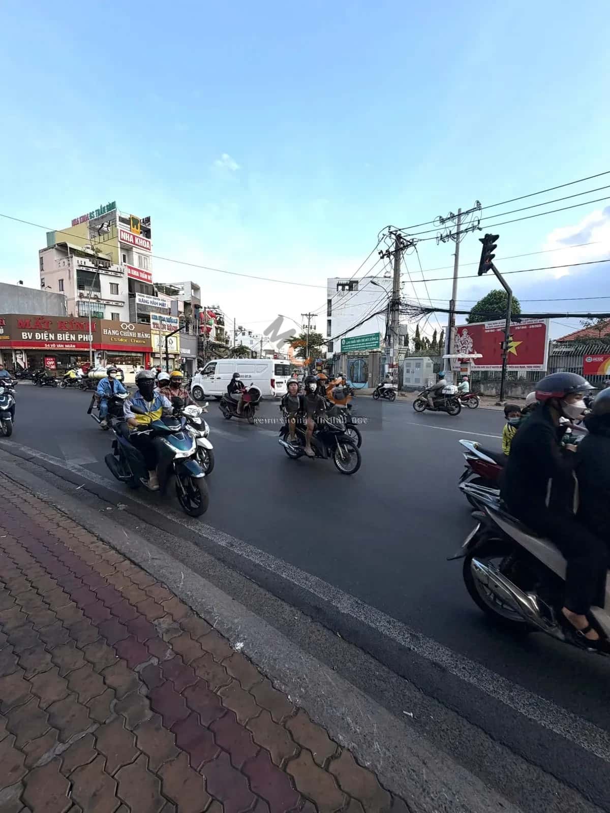Cho thuê nhà mặt tiền Võ Văn Ngân Thủ Đức, TP.HCM – giá 25 triệu — Hình 2 Cho thuê nhà mặt tiền Võ Văn Ngân Thủ Đức, TP.HCM – giá 25 triệu — Hình 2