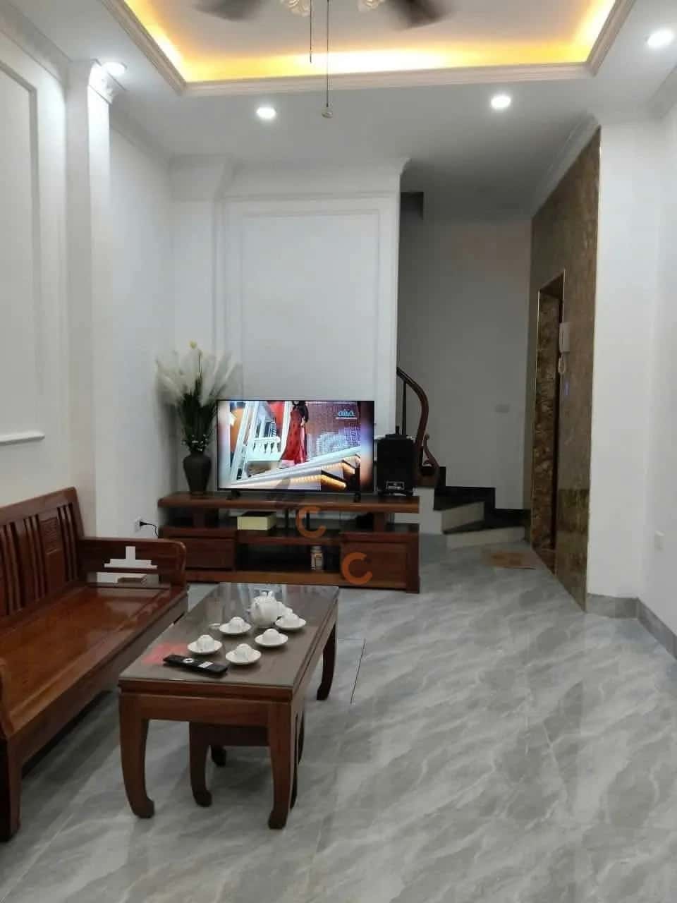 Cho thuê nhà hẻm Pháo Đài Láng Đống Đa, Hà Nội – giá 18 triệu — Hình 3