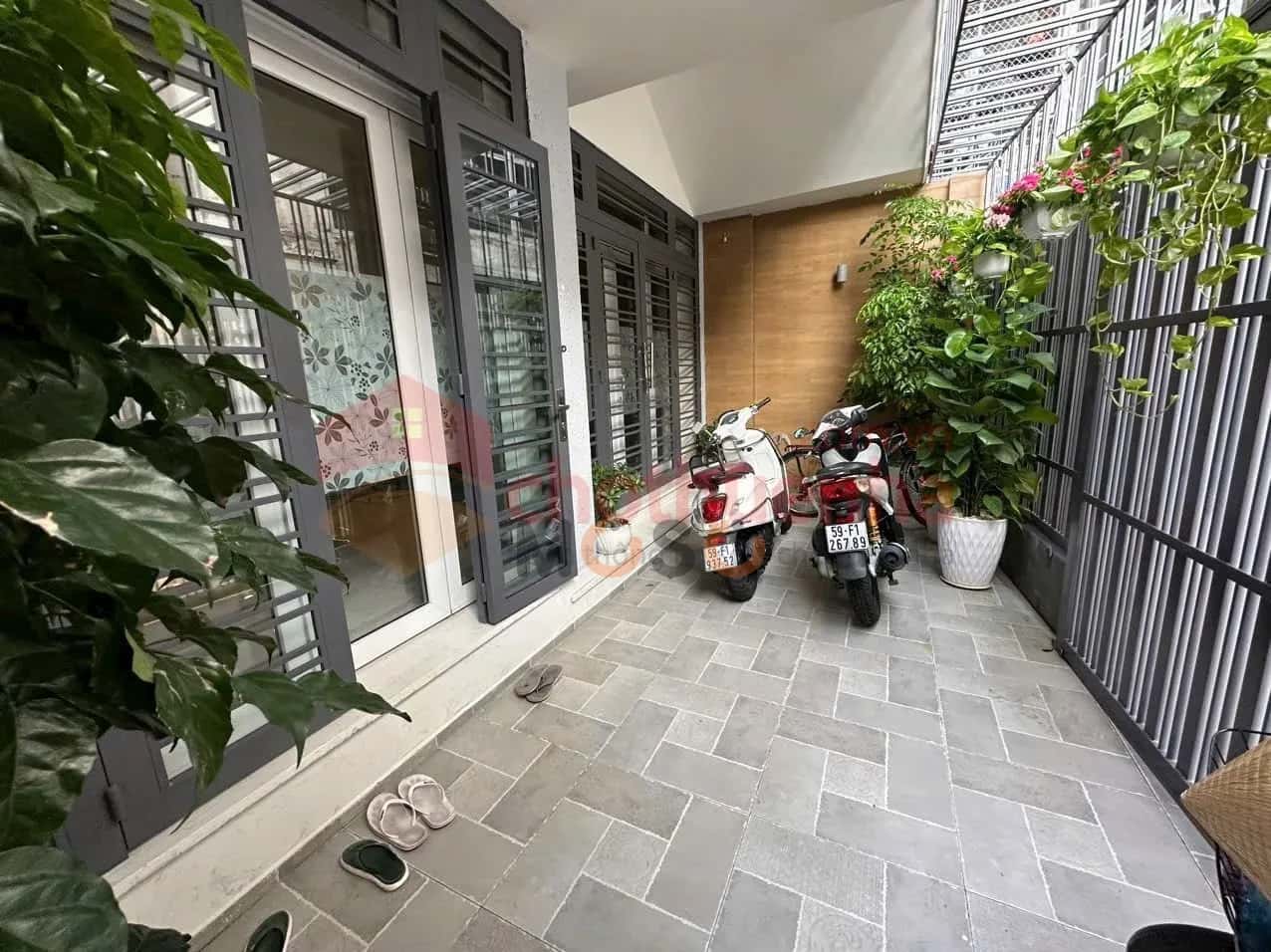 Cho thuê nhà hẻm Võ Thị Sáu Quận 1, TP.HCM – 5 phòng ngủ, giá 65 triệu — Hình 3