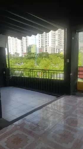 Cho thuê nhà mặt tiền Võ Văn Kiệt Quận 1, TP.HCM – giá 60 triệu — Hình 3