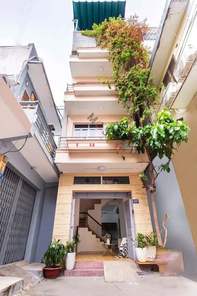 Cho thuê nhà hẻm Nguyễn Trãi Quận 1, TP.HCM – 6 phòng ngủ, giá 48 triệu