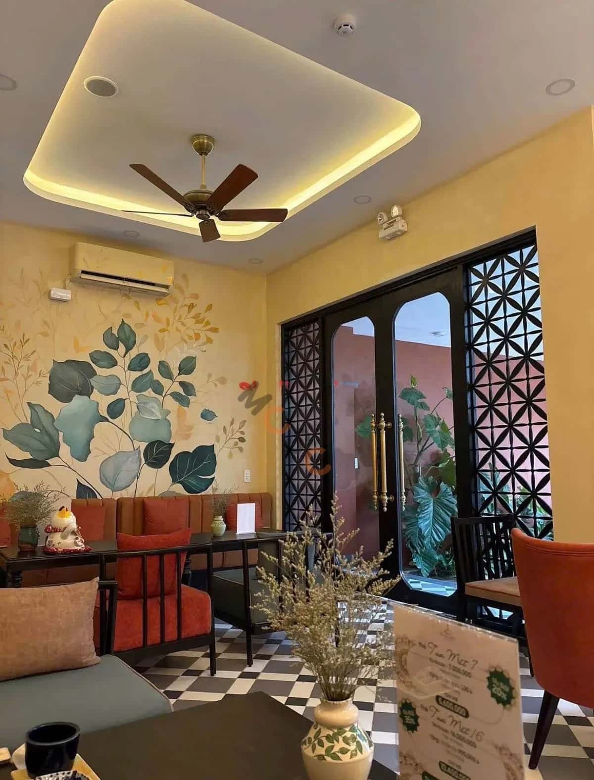 Cho thuê nhà mặt tiền Đặng Tất Quận 1, TP.HCM – giá 100 triệu — Hình 2 Cho thuê nhà mặt tiền Đặng Tất Quận 1, TP.HCM – giá 100 triệu — Hình 2