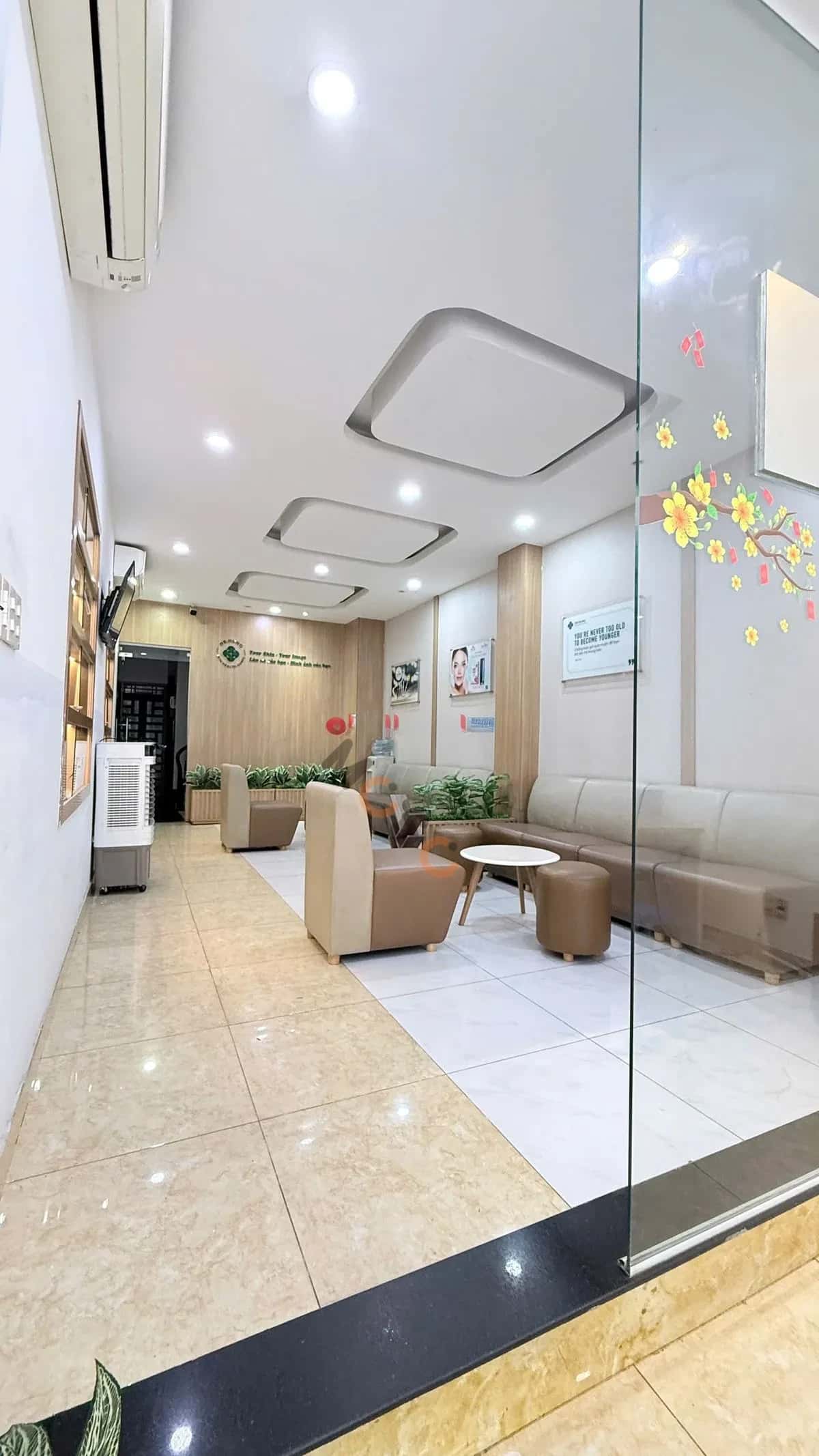 Cho thuê nhà mặt tiền Lê Văn Sỹ Quận 3, TP.HCM – 7 phòng ngủ, giá 93 triệu