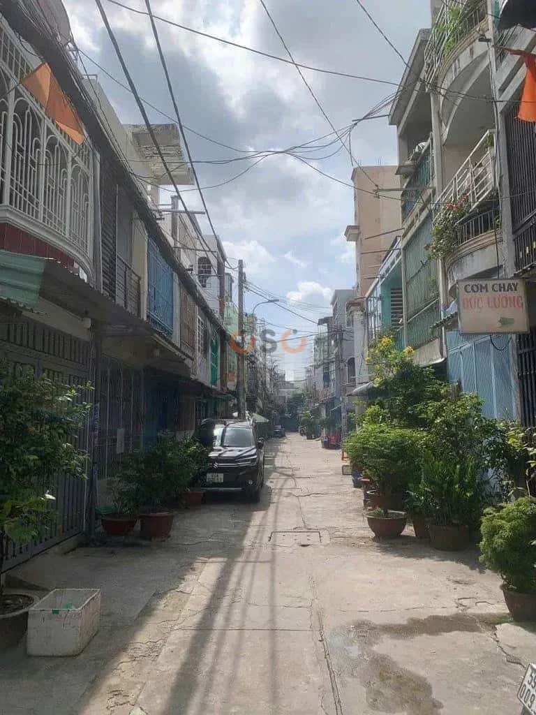 Cho thuê nhà hẻm Lạc Long Quân Quận 11, TP.HCM – 2 phòng ngủ, giá 6 triệu