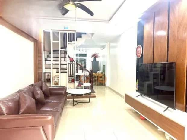 Cho thuê nhà hẻm Bùi Xương Trạch Thanh Xuân, Hà Nội – 4 phòng ngủ, giá 13 triệu Cho thuê nhà hẻm Bùi Xương Trạch Thanh Xuân, Hà Nội – 4 phòng ngủ, giá 13 triệu