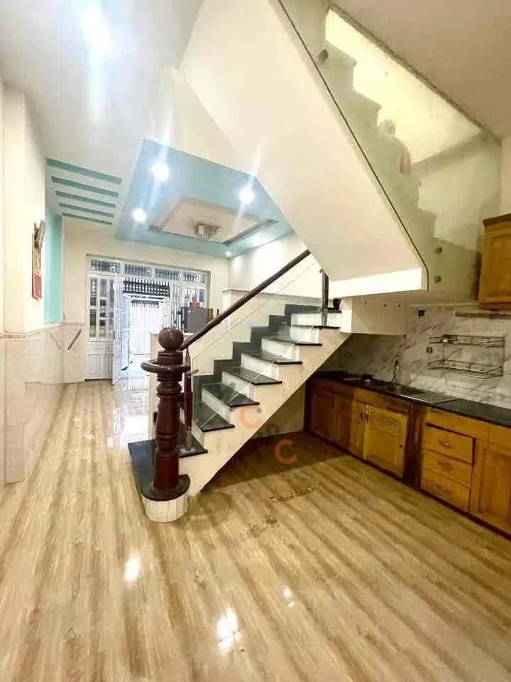 Cho thuê nhà hẻm Võ Văn Hát Quận 9 cũ, TP. Thủ Đức – 3 phòng ngủ, giá 8 triệu — Hình 3