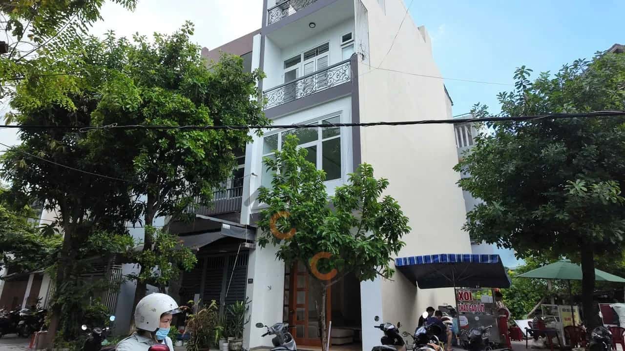 Bán nhà mặt tiền Cao Xuân Dục Quận Hải Châu, TP. Đà Nẵng – 5 phòng ngủ, giá 7.9 tỷ Bán nhà mặt tiền Cao Xuân Dục Quận Hải Châu, TP. Đà Nẵng – 5 phòng ngủ, giá 7.9 tỷ