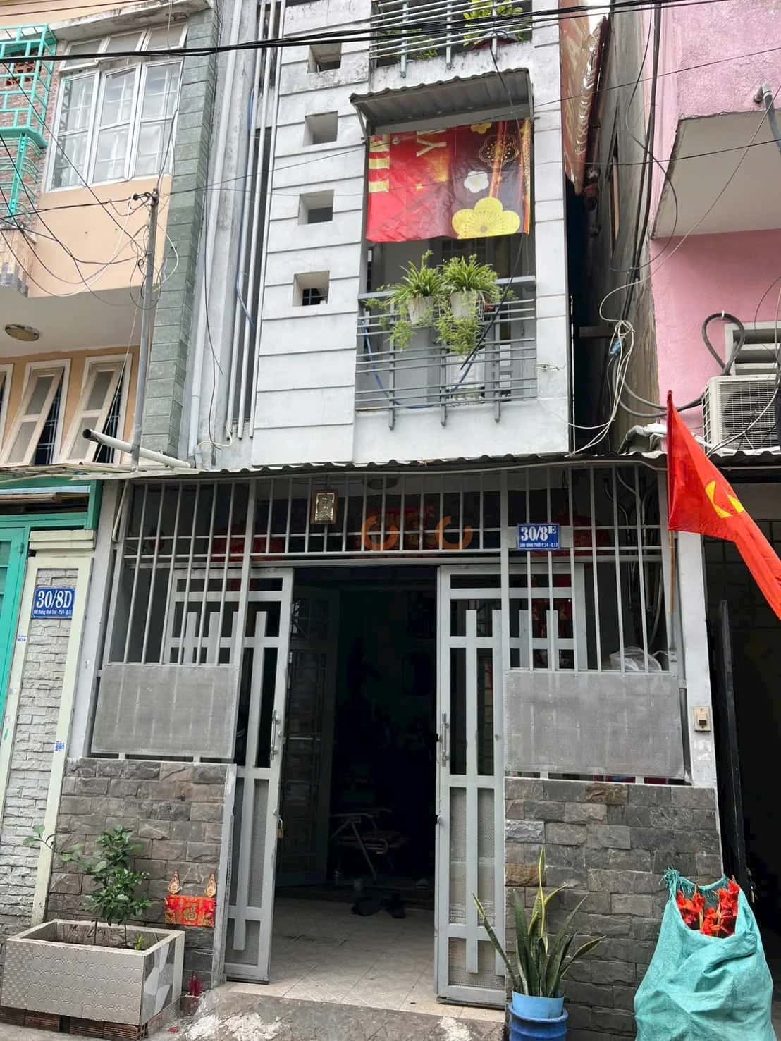Bán nhà hẻm đường 100 Bình Thới Quận 11, TP.HCM – 8 phòng ngủ, giá 10.5 tỷ Bán nhà hẻm đường 100 Bình Thới Quận 11, TP.HCM – 8 phòng ngủ, giá 10.5 tỷ