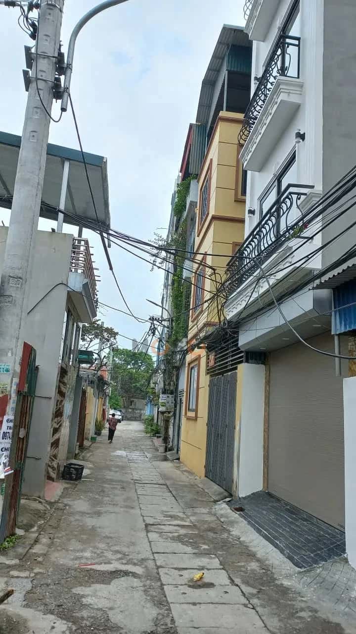 Cho thuê nhà hẻm Thanh Trì, Hà Nội – 5 phòng ngủ, giá 10 triệu — Hình 2