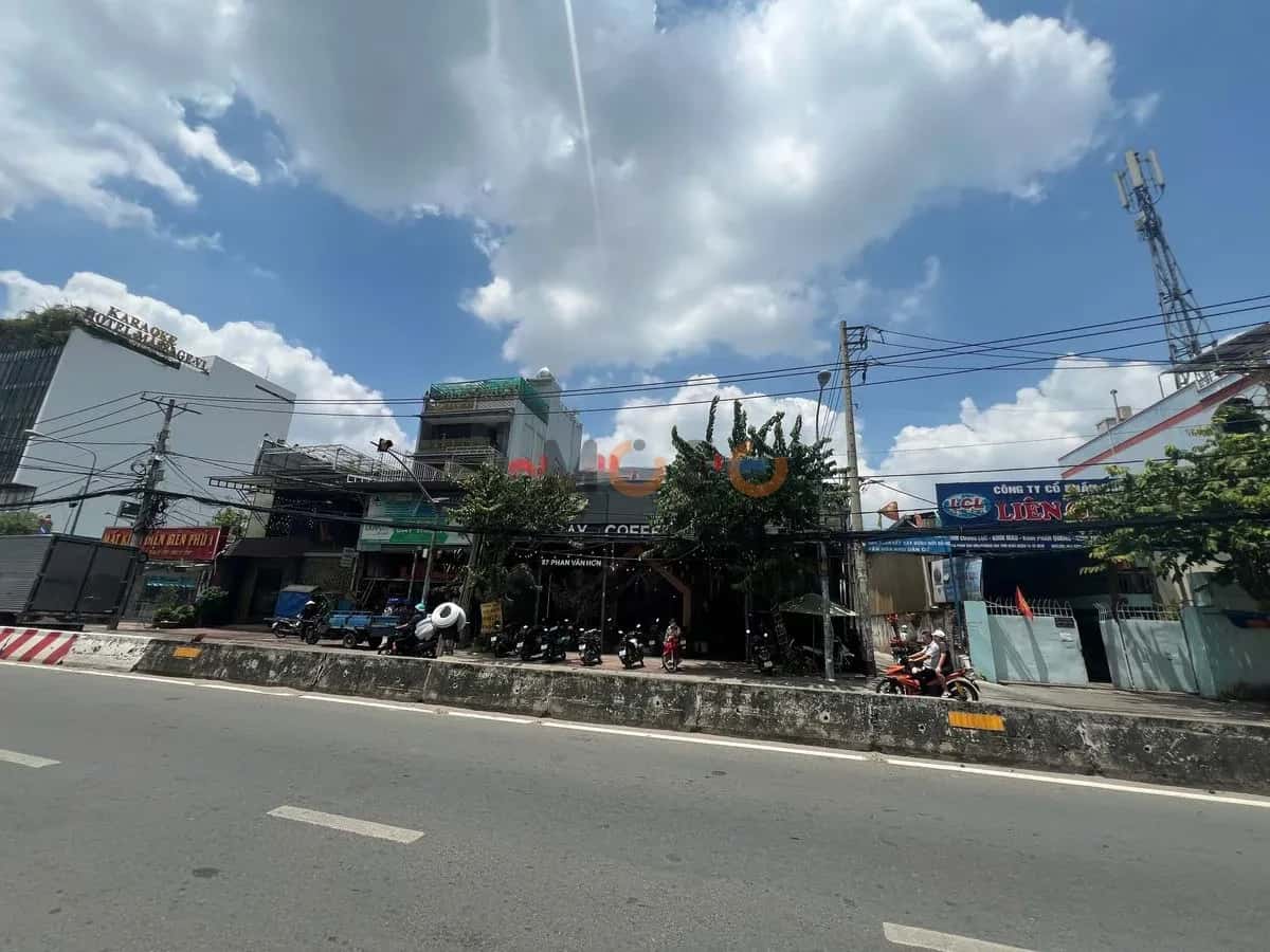 Cho thuê nhà mặt tiền Phan Văn Hớn Quận 12, TP.HCM – giá 100 triệu — Hình 2