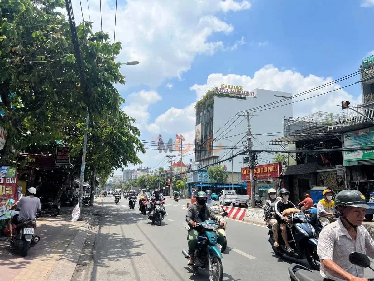 Cho thuê nhà mặt tiền Phan Văn Hớn Quận 12, TP.HCM – giá 100 triệu — Hình 3