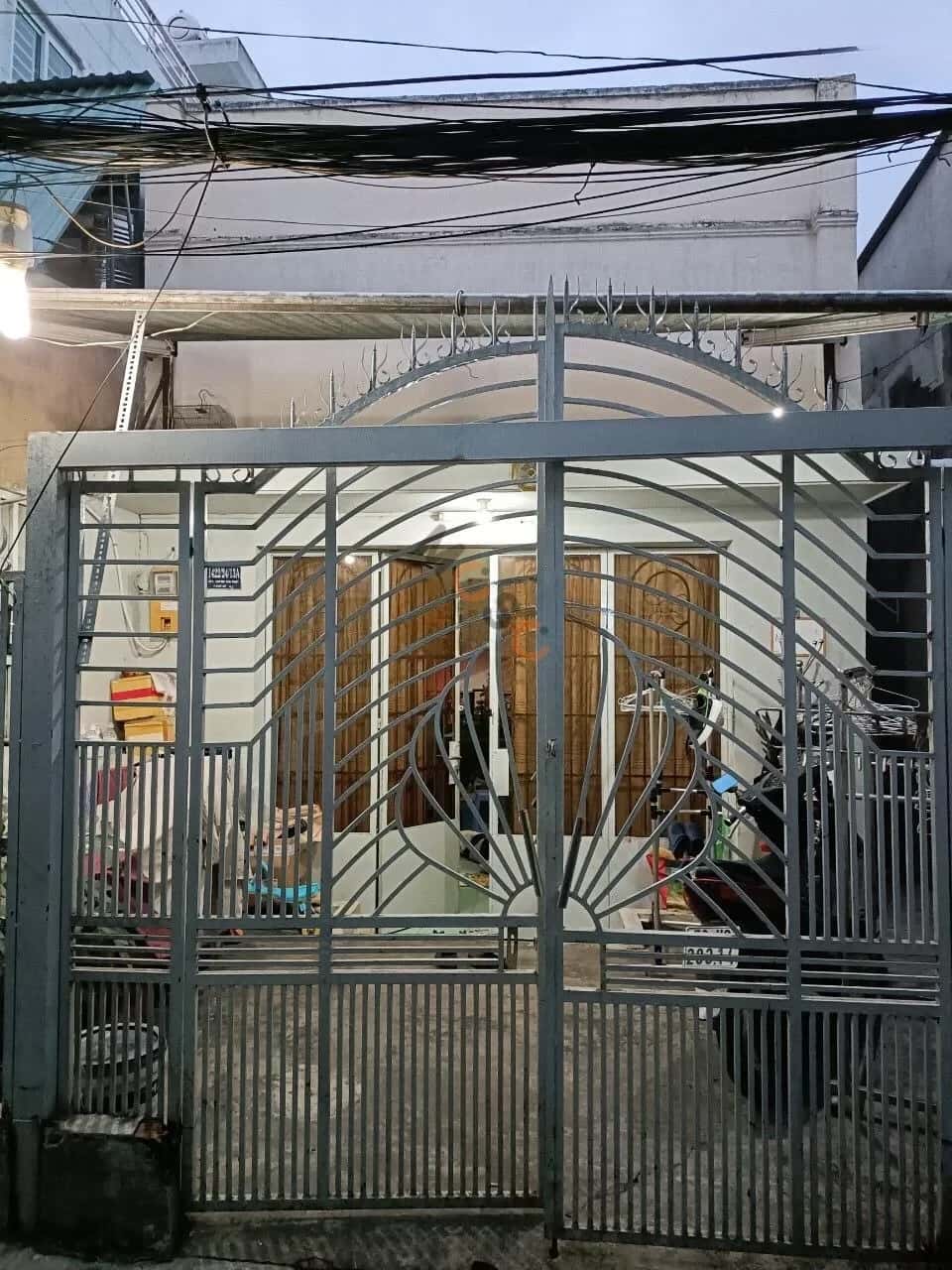 Bán nhà hẻm Huỳnh Tấn Phát Quận 7, TP.HCM – 2 phòng ngủ, giá 5 tỷ Bán nhà hẻm Huỳnh Tấn Phát Quận 7, TP.HCM – 2 phòng ngủ, giá 5 tỷ