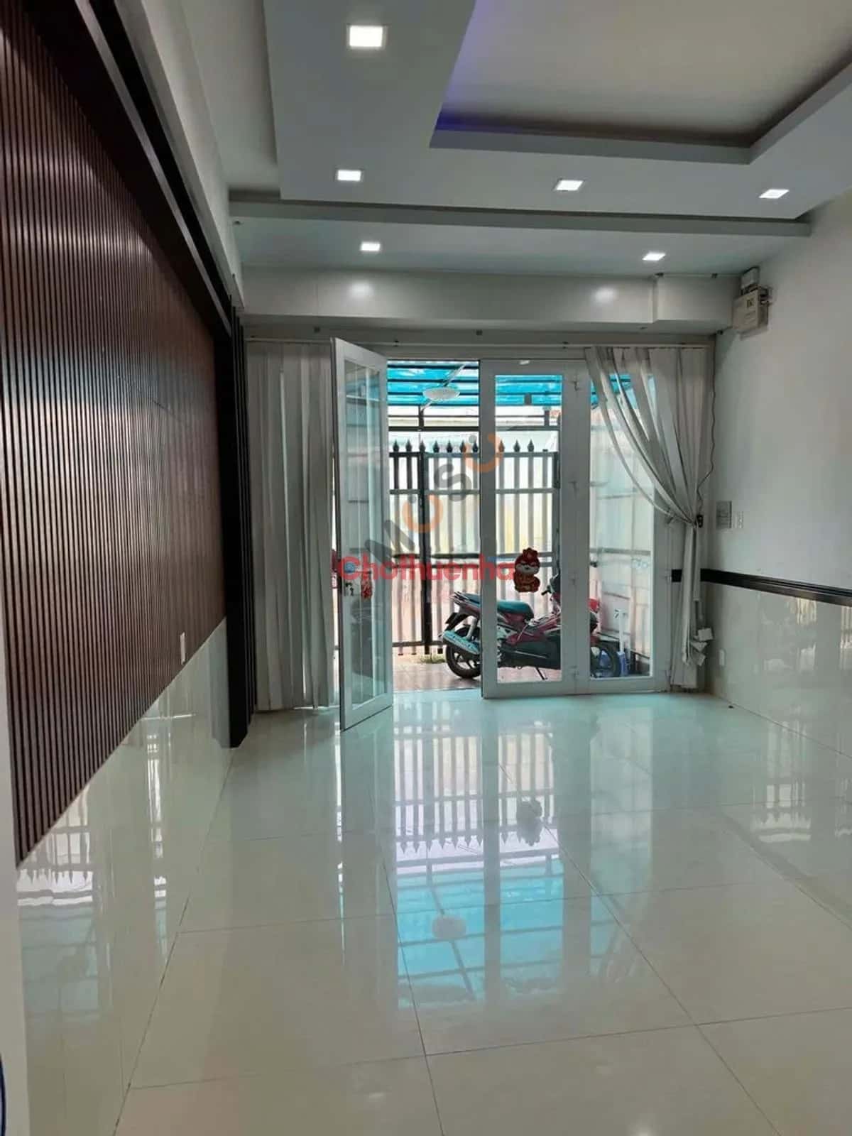 Cho thuê nhà mặt tiền Tam Đảo Quận 10, TP.HCM – 6 phòng ngủ, giá 35 triệu — Hình 3