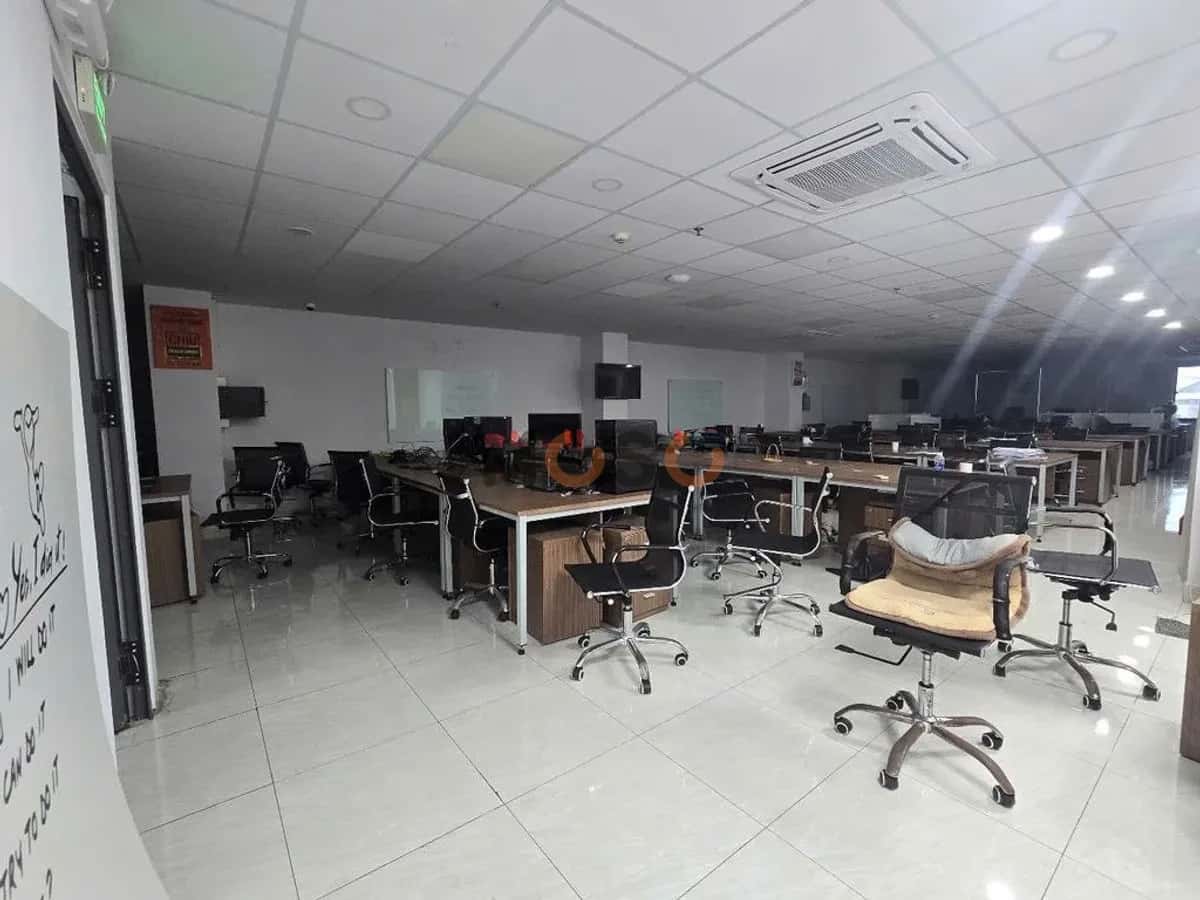 Cho thuê văn phòng Trần Hữu Trang Phú Nhuận, TP.HCM – giá 380 triệu — Hình 3 Cho thuê văn phòng Trần Hữu Trang Phú Nhuận, TP.HCM – giá 380 triệu — Hình 3