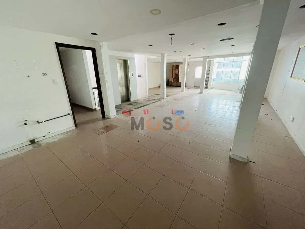 Cho thuê nhà mặt tiền Nguyễn Tri Phương Quận 10, TP.HCM – giá 180 triệu — Hình 3