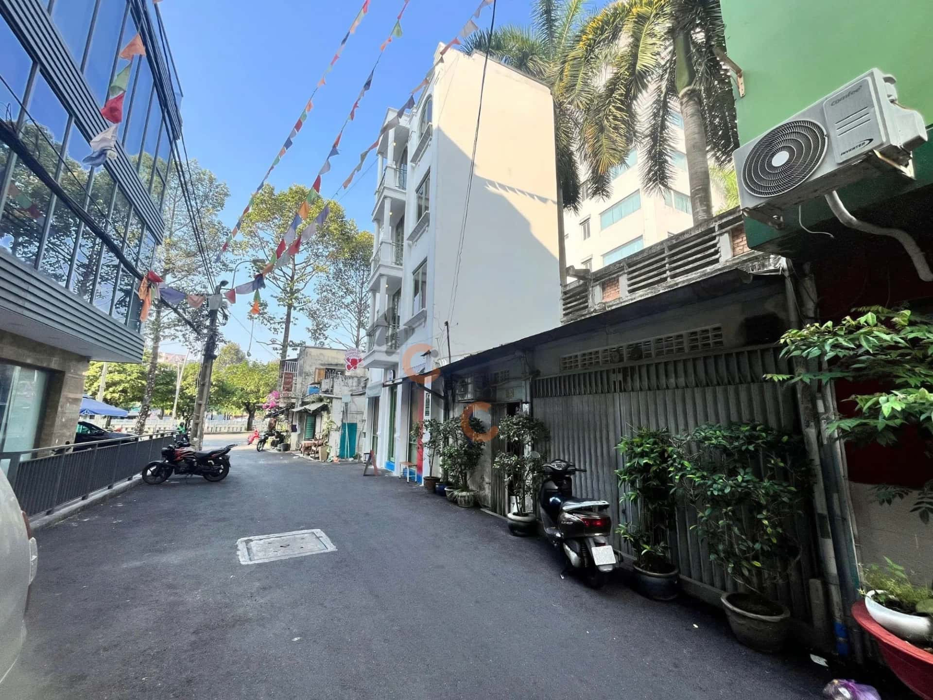 Bán nhà hẻm Nguyễn Bỉnh Khiêm, Quận 1, TP.HCM – 1 phòng ngủ, giá 11 tỷ — Hình 2 Bán nhà hẻm Nguyễn Bỉnh Khiêm, Quận 1, TP.HCM – 1 phòng ngủ, giá 11 tỷ — Hình 2