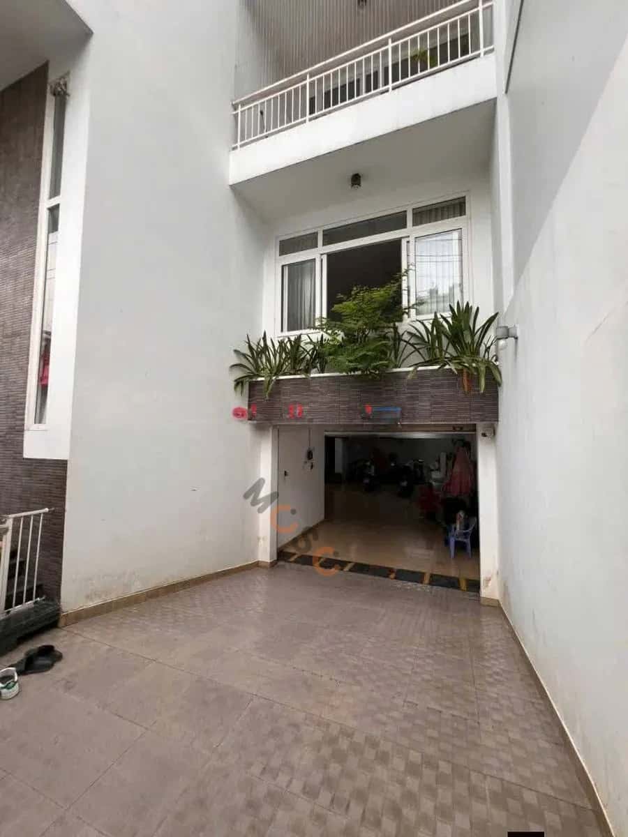 Cho thuê nhà hẻm Hoàng Ngọc Phách Tân Phú, TP.HCM – 10 phòng ngủ, giá 69 triệu — Hình 2