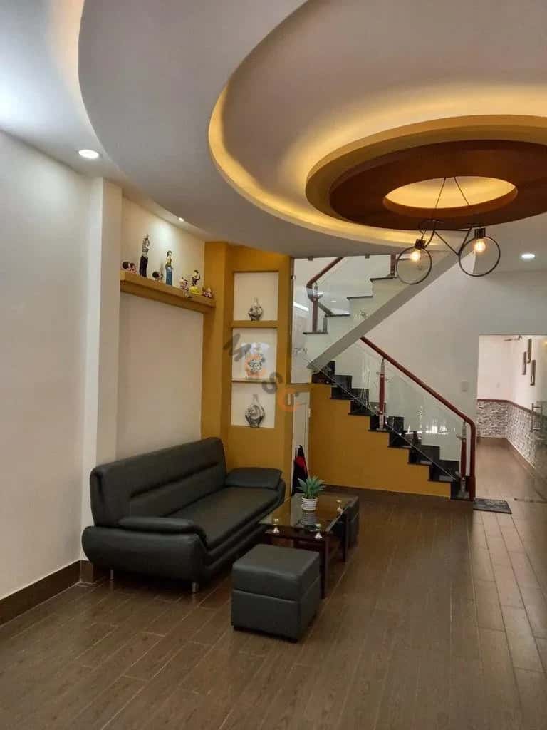 Cho thuê nhà hẻm Đường Ni Sư Huỳnh Liên Quận Tân Bình, TP.HCM – 4 phòng ngủ, giá 14 triệu — Hình 2 Cho thuê nhà hẻm Đường Ni Sư Huỳnh Liên Quận Tân Bình, TP.HCM – 4 phòng ngủ, giá 14 triệu — Hình 2