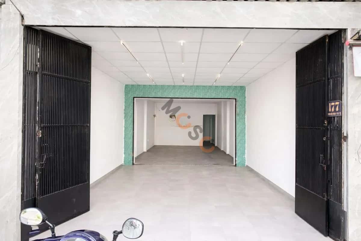 Cho thuê nhà mặt tiền Hoàng Hoa Thám Tân Bình, TP.HCM – 3 phòng ngủ, giá 32 triệu — Hình 3