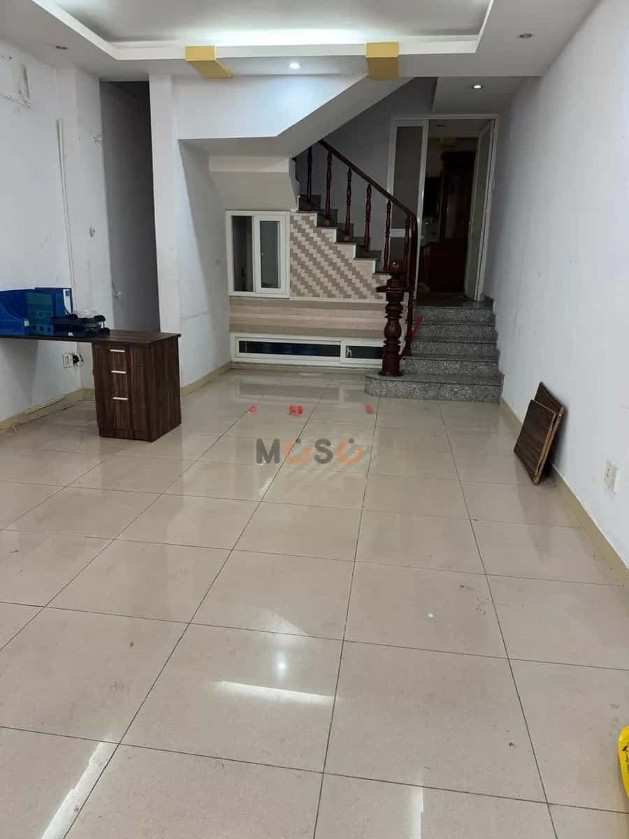 Cho thuê nhà mặt tiền Hát Giang Tân Bình, TP.HCM – 6 phòng ngủ, giá 50 triệu — Hình 3