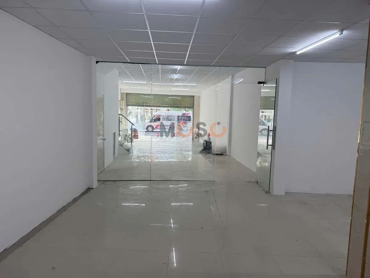 Cho thuê nhà mặt tiền Cách Mạng Tháng 8 Quận 3, TP.HCM – giá 75 triệu