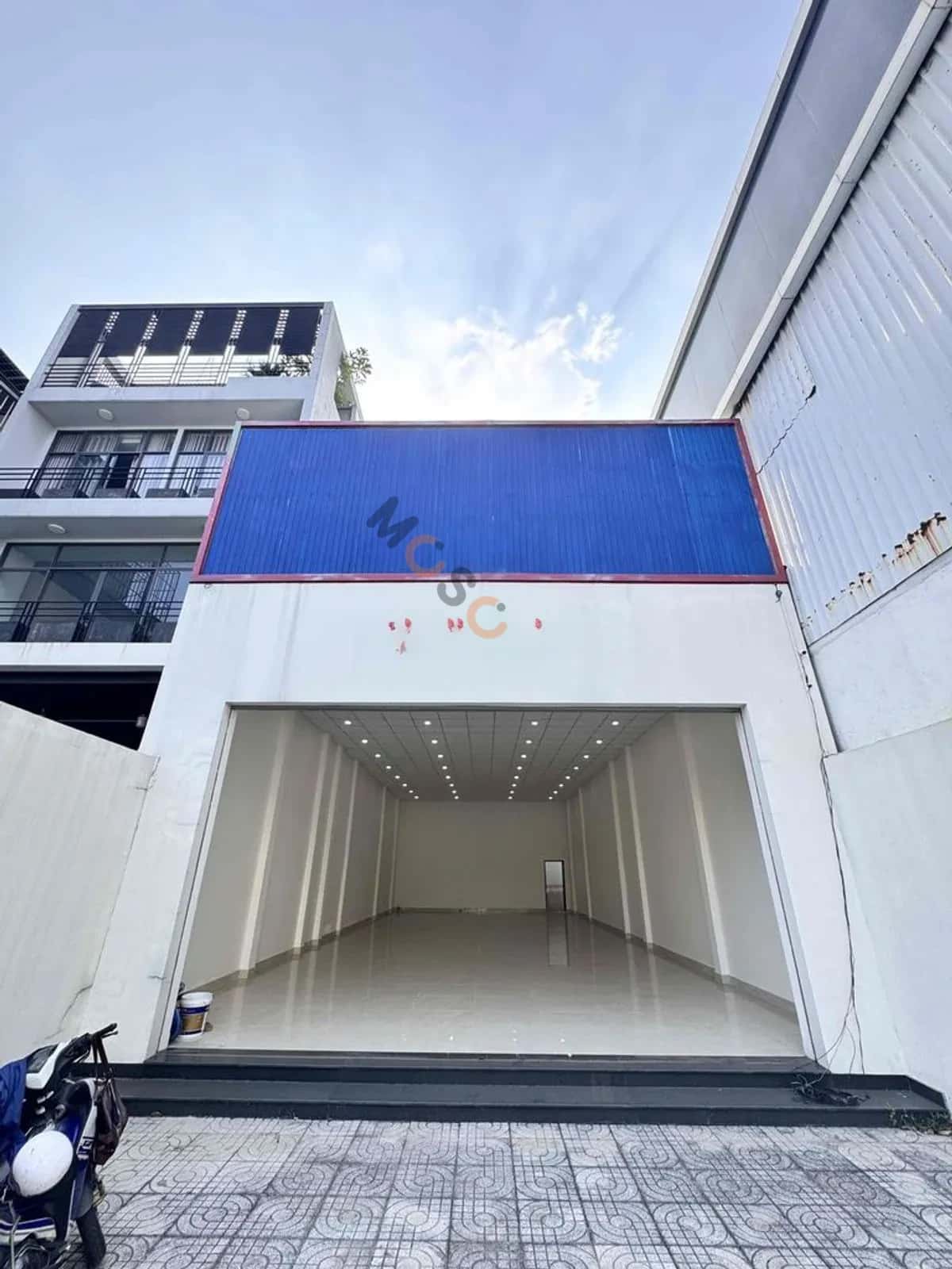 Cho thuê nhà mặt tiền Quốc Lộ 13 Thủ Đức, TP.HCM – giá 70 triệu