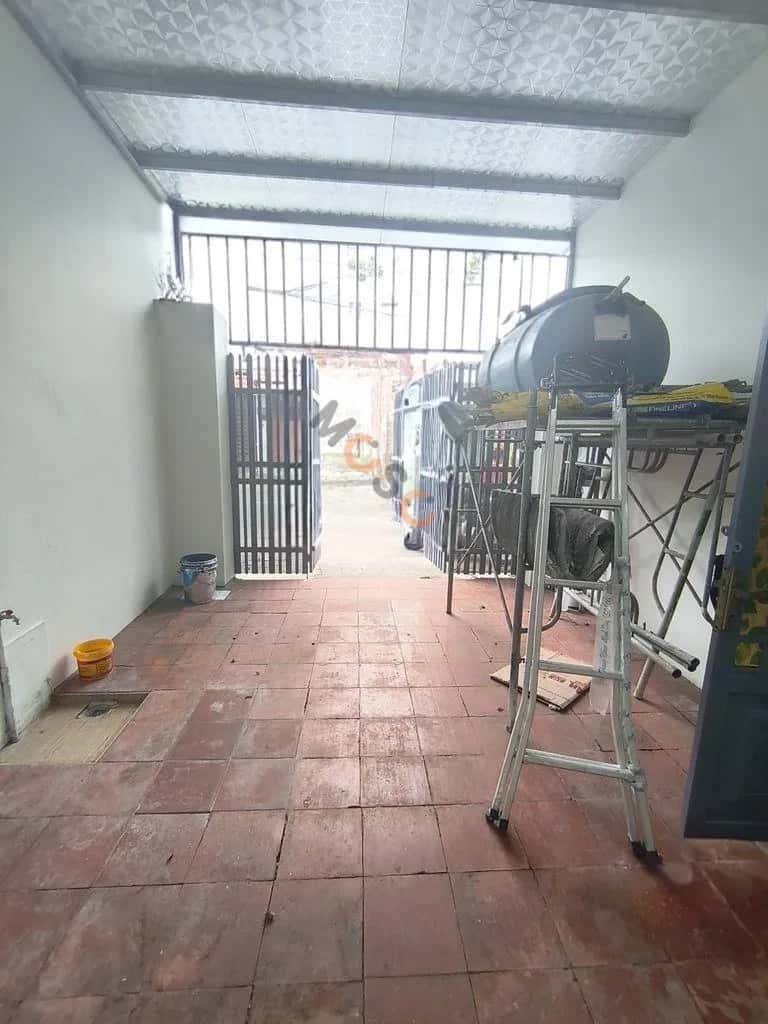 Cho thuê nhà hẻm Trương Văn Thành Quận 9 cũ, TP. Thủ Đức – 2 phòng ngủ, giá 10 triệu